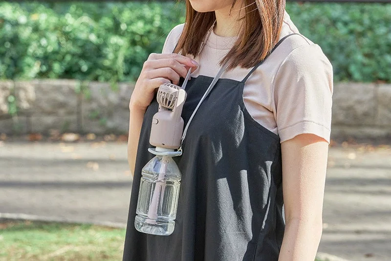 ポータブルファン、ミストファン、携帯扇風機、冷却グッズ、熱中症対策、夏、屋外、女性、ファッション、便利グッズ、ペットボトル、ハンズフリー