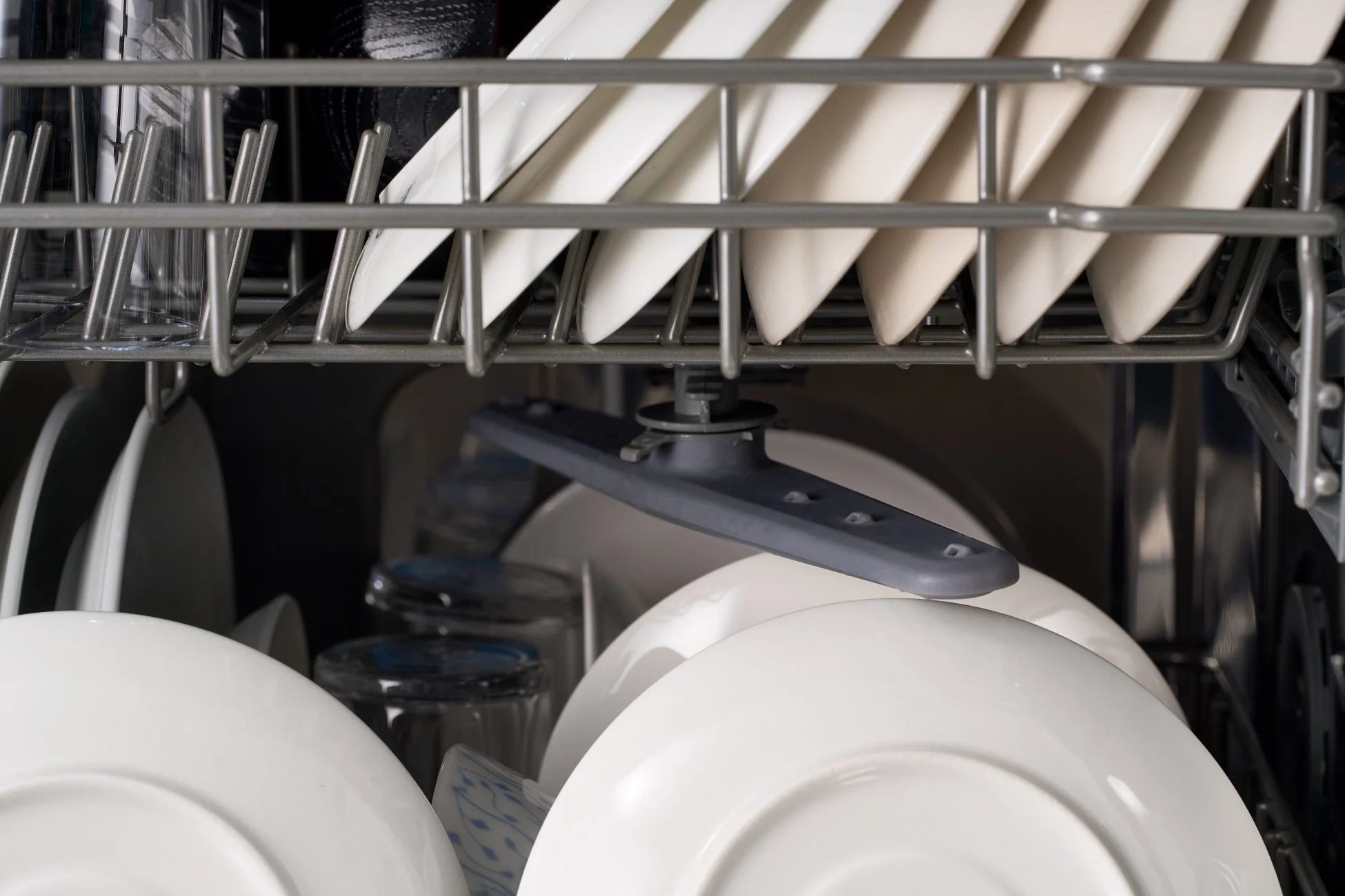 きれいに並べられた食器