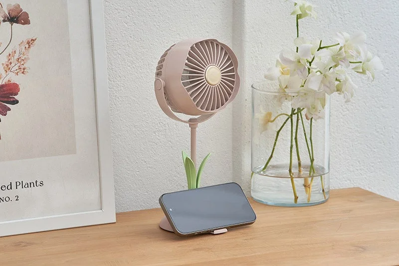 スマホスタンドにもなる優れもの