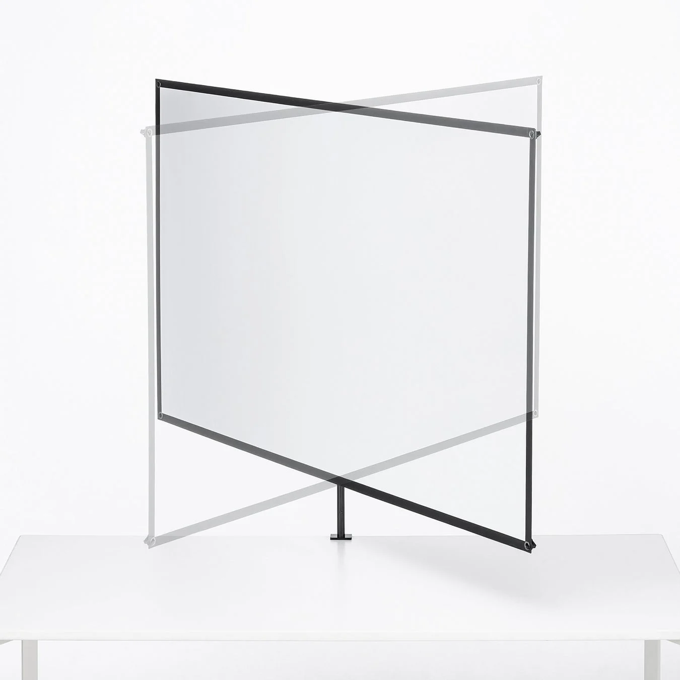 画面が回転し、向きを調整できる可動式のデザイン