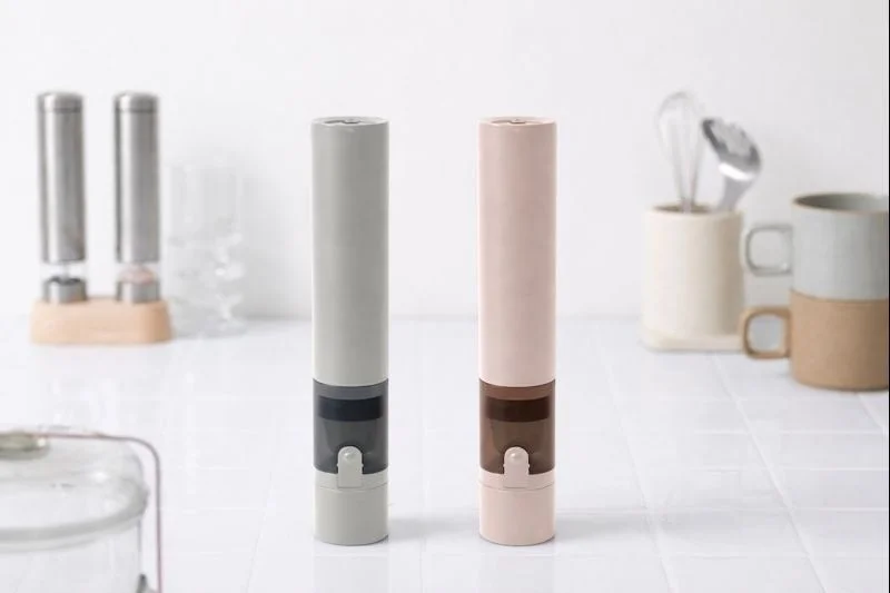 コンパクトハンディクリーナー「SMOOK」に新色アッシュグレーとピンクベージュが登場！2026年4月上旬発売