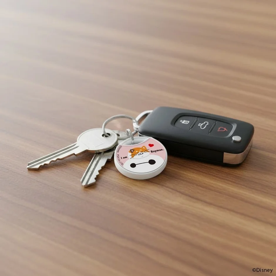 ベイマックスの紛失防止タグが鍵に付いている様子