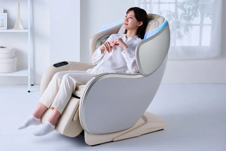 部屋に馴染むマッサージチェア