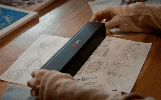 手と箱、スケッチ