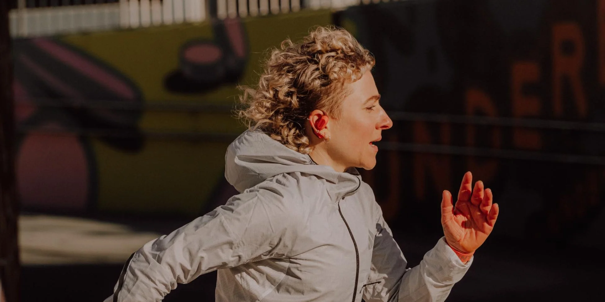 ランニング中の女性