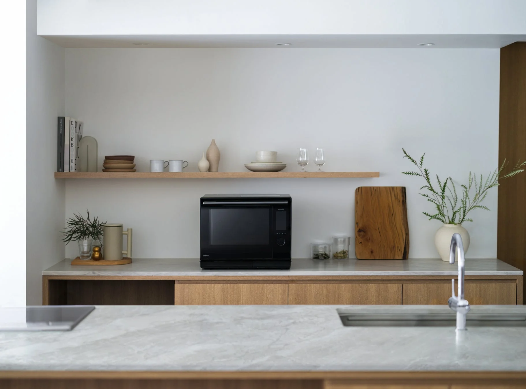 パナソニック、グリルとスープが同時にできる「ビストロ NE-UBS10E」を2026年6月上旬に新発売