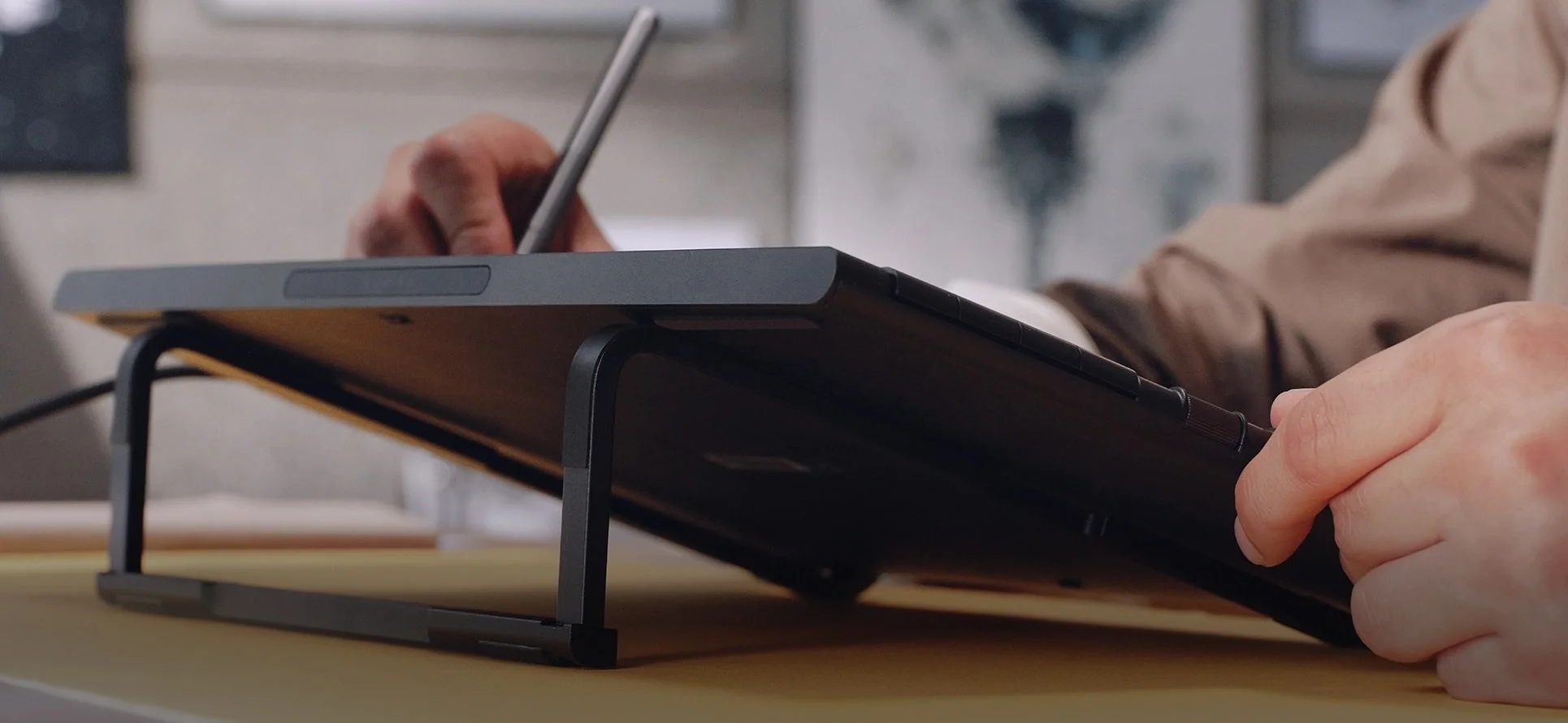 持ち運びも簡単