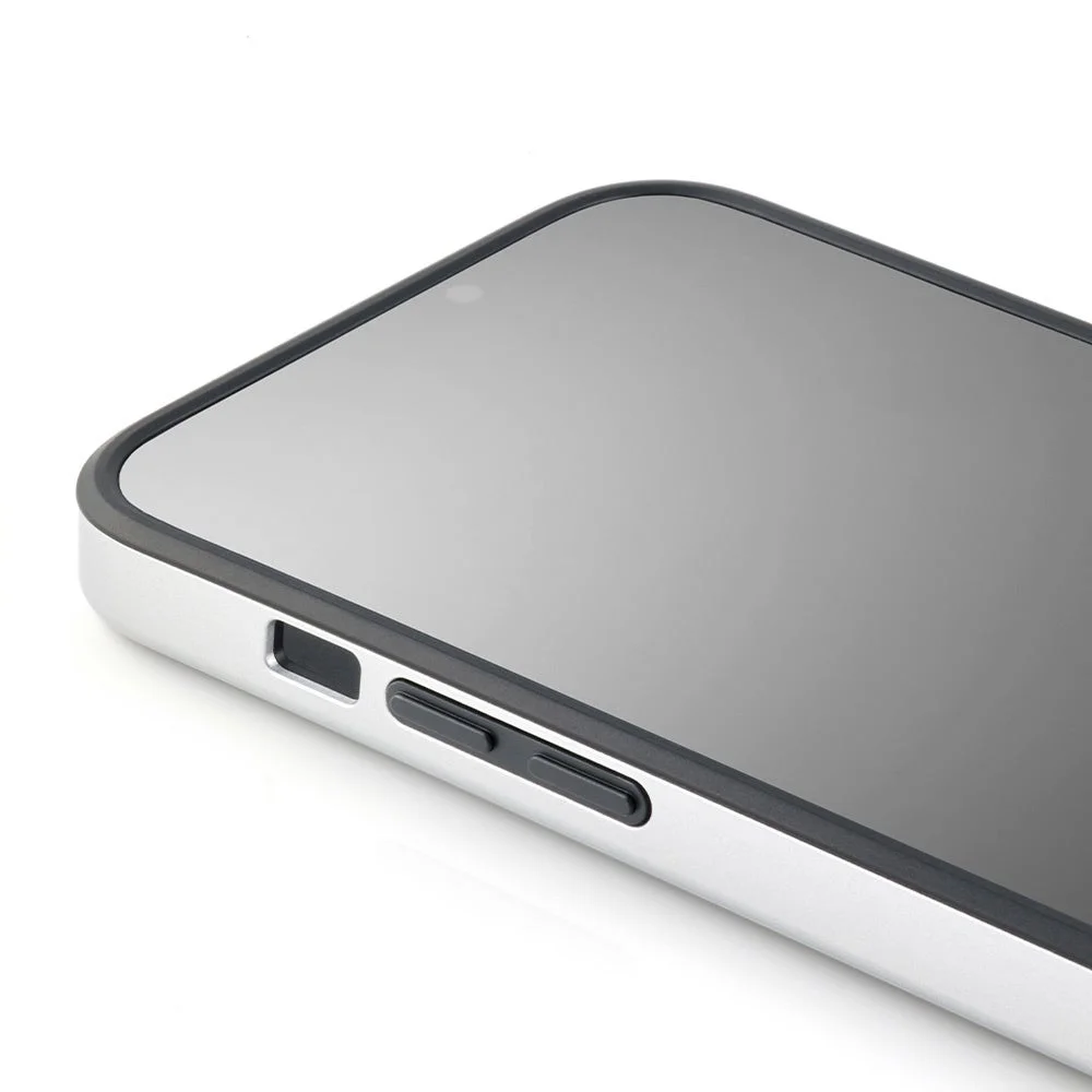 iPhoneのサイドボタン部分のクローズアップ