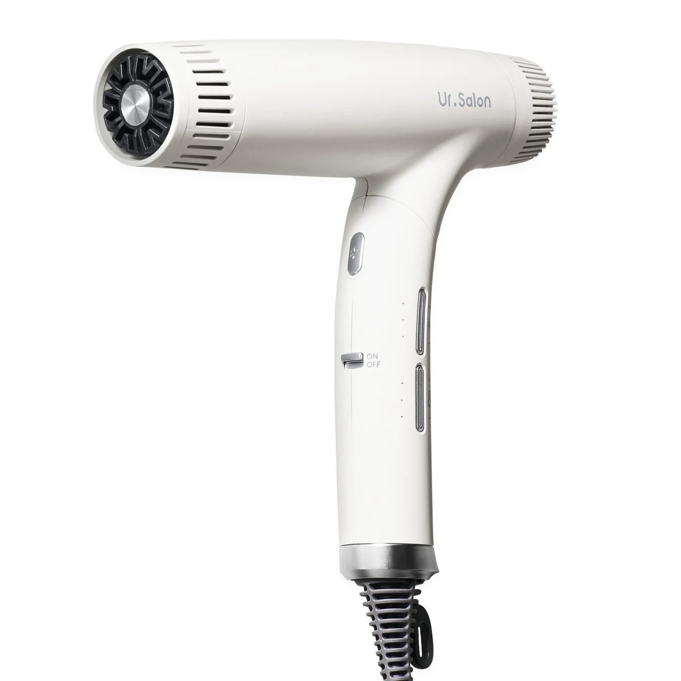 白いボディのヘアドライヤーが写っています。本体には「Ur.Salon」のロゴと「ON OFF」のスイッチが見え、シンプルなデザインが特徴です。