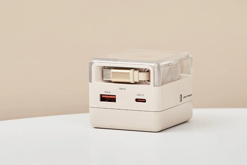 マルチポート充電器のポート部分