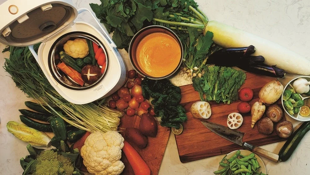 専用料理本付きで予約販売を開始!