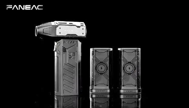 FANEACブランドのメタリックな電子機器セット