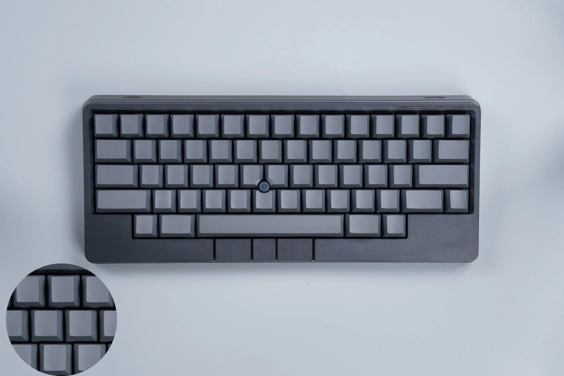 HHKB Studio無刻印キートップセット「灰」を装着したイメージ