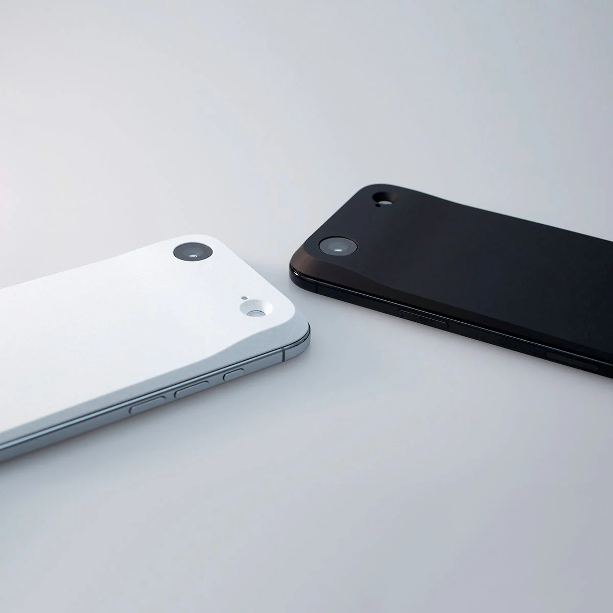 白と黒の2台のスマートフォン
