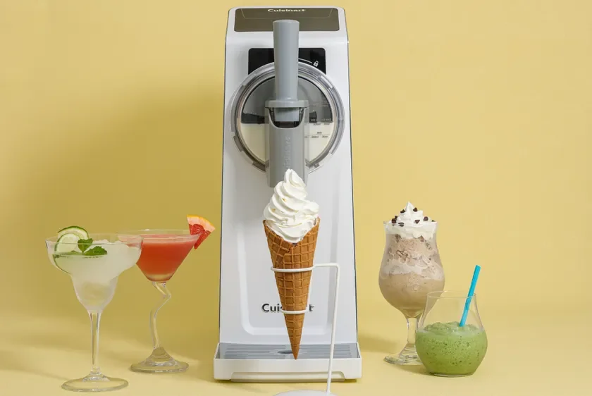 「おうちでソフトクリーム」が叶う!クイジナート「フローズンドリンク & ソフトクリームメーカー」2026年7月上旬新発売