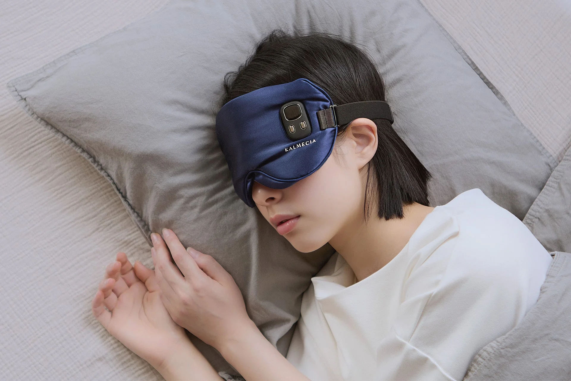 KALMECIA 充電式ホットアイマスクが6月20日(土)に新発売!現代人の疲れた目に上質なリラックスタイムを提供