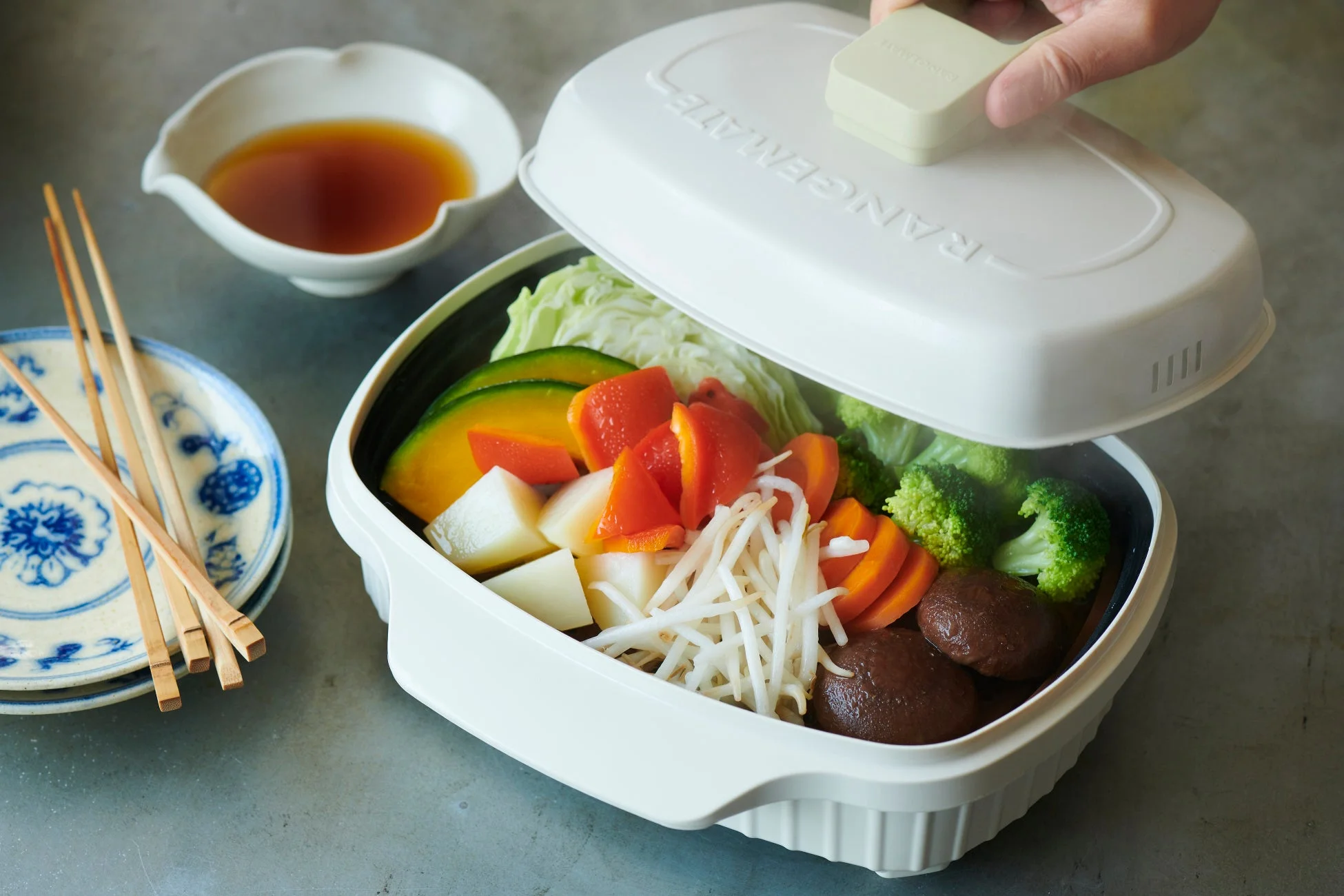 新発売！電子レンジで焼く・蒸す・煮るが叶う『レンジメート ワイド』で毎日の料理がもっと楽しく