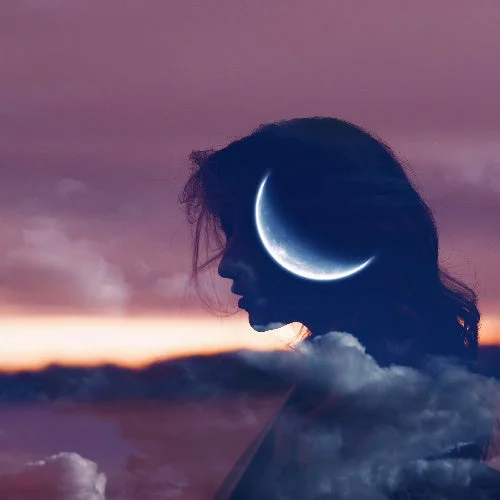 女性,シルエット,三日月,月,幻想的,夢,空,夕焼け,雲,瞑想,スピリチュアル,神秘的,アート,ダブルエクスポージャー