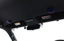 運転席上部の内装とスピーカー