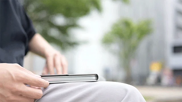 膝上でも快適に使えるNeo Folio