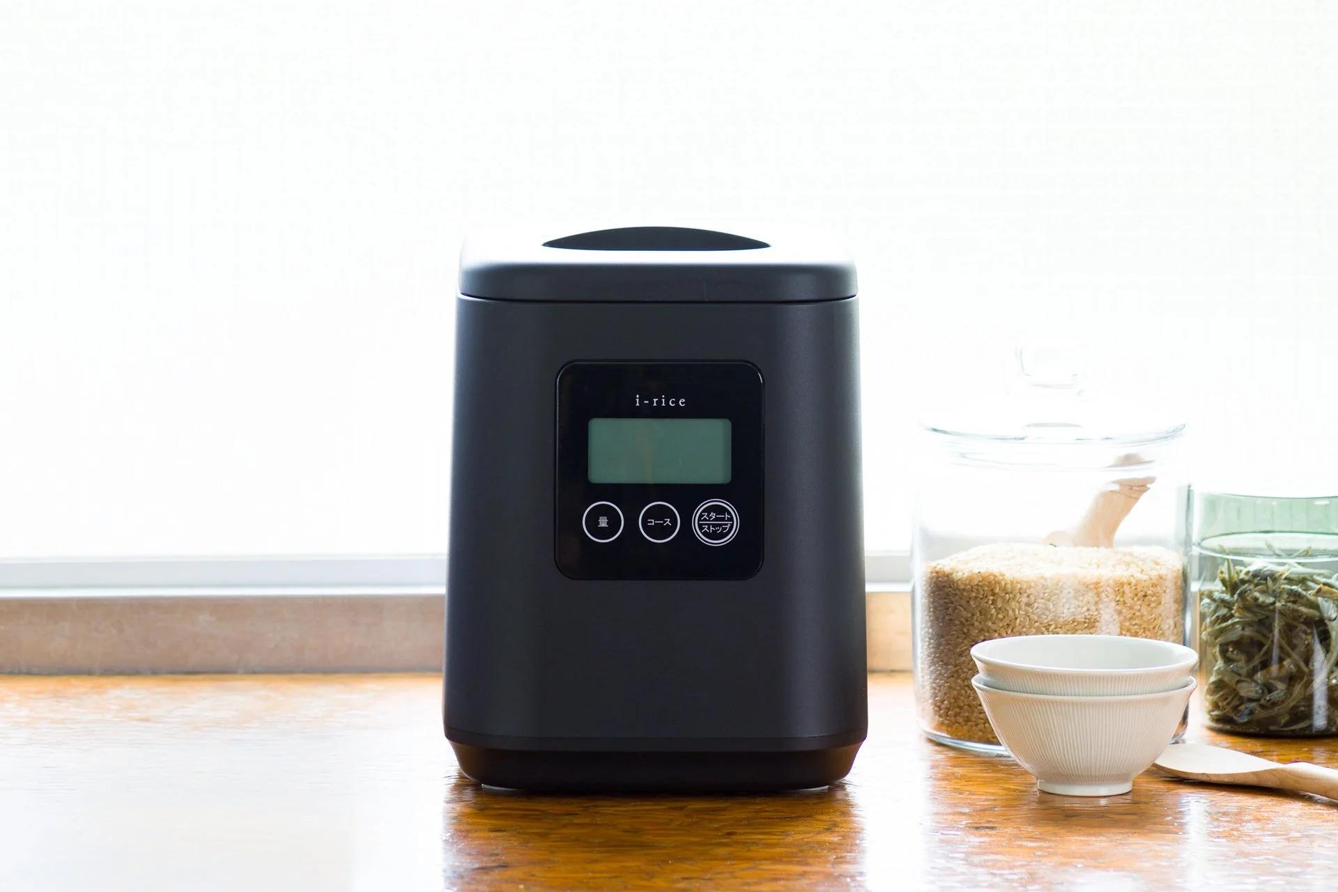i-rice本体と米、茶葉