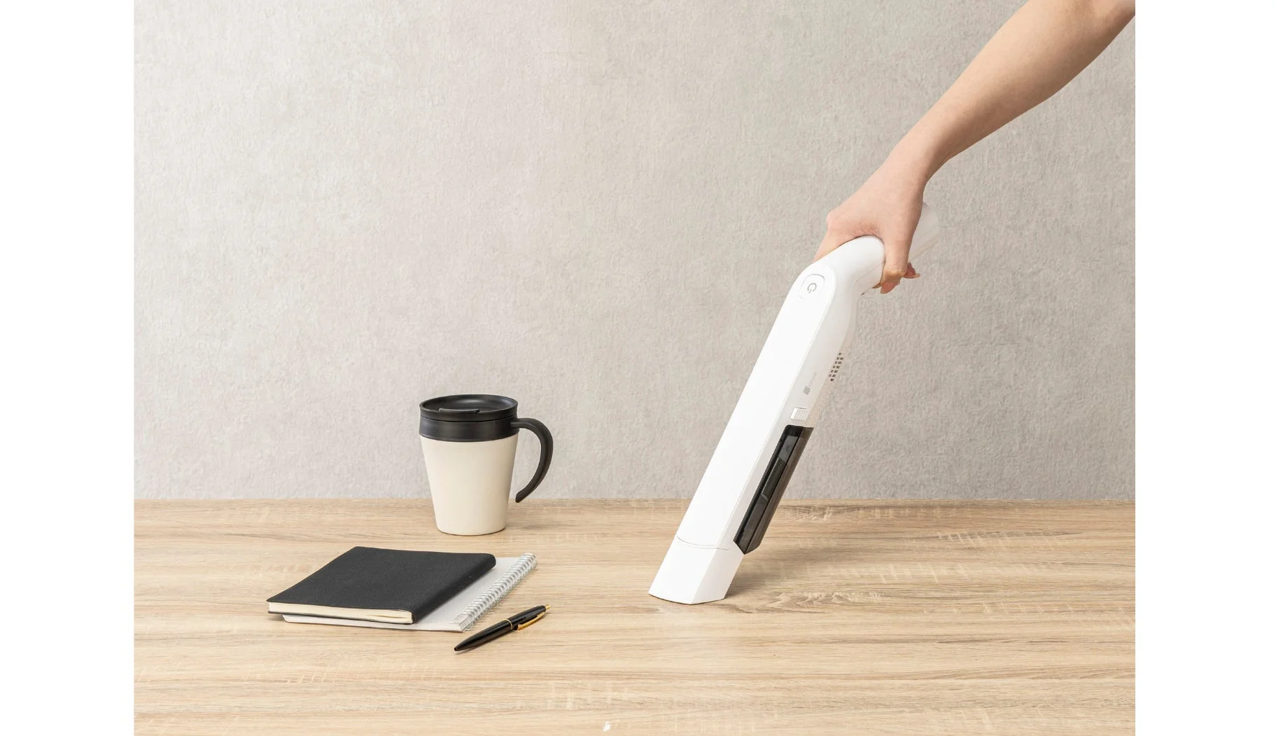 ニトリから新発売！気づいた時にサッと使える「コードレスハンディクリーナー」登場