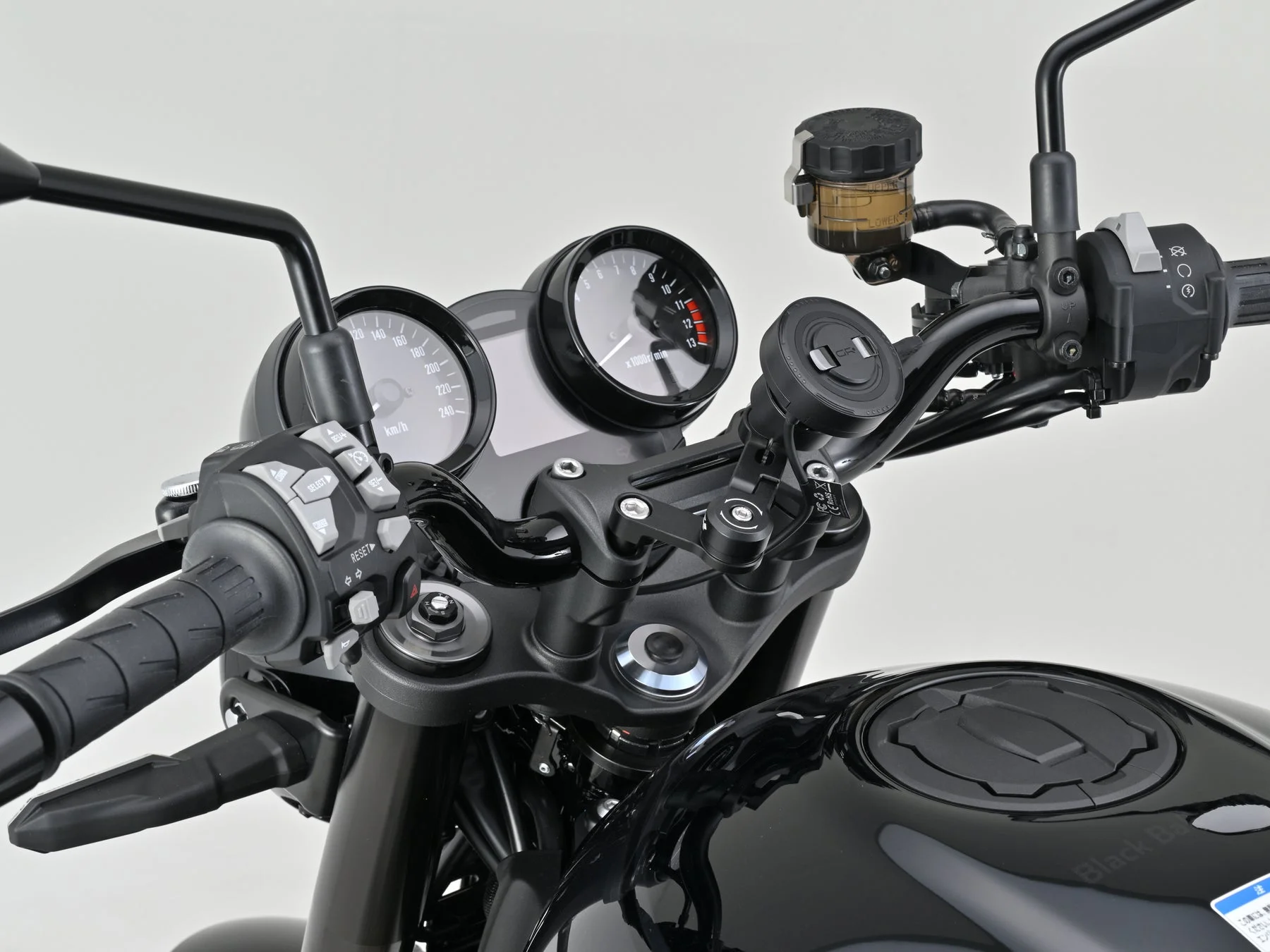 GR-MW66 Bar Clamp Mount M8 装着イメージ