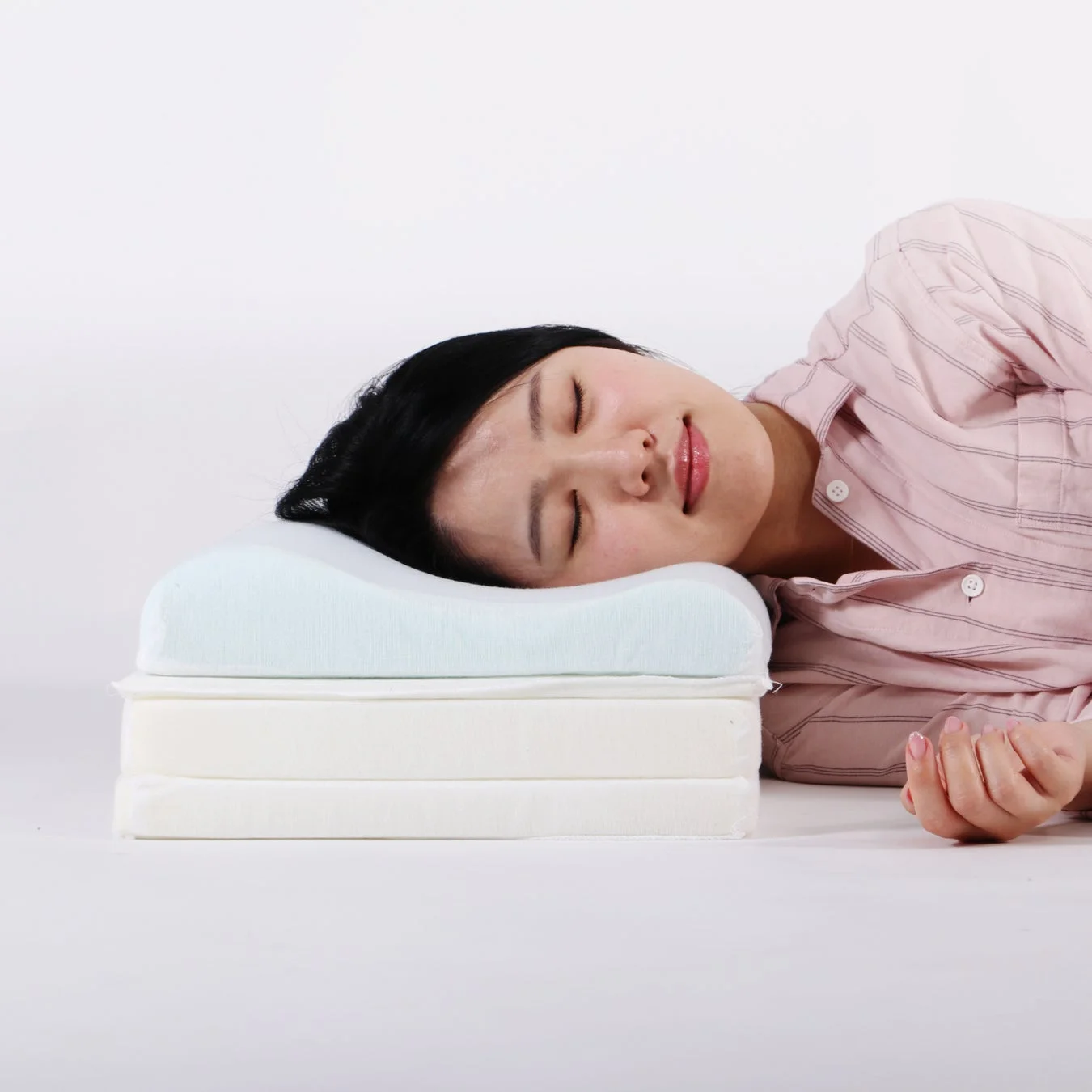 寝返りにも対応するワイド幅