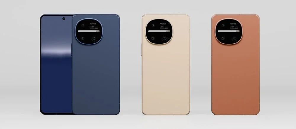 異なる3色のスマートフォンが並べられている画像